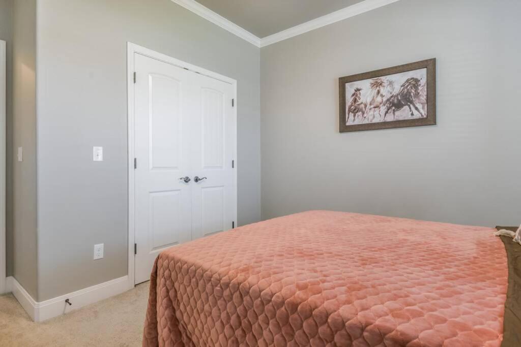 Cheerful 3 Bedroom Home, King Bed, 10 Min From Palo Duro Canyon, Fireplace, Washer Dryer Eksteriør bilde